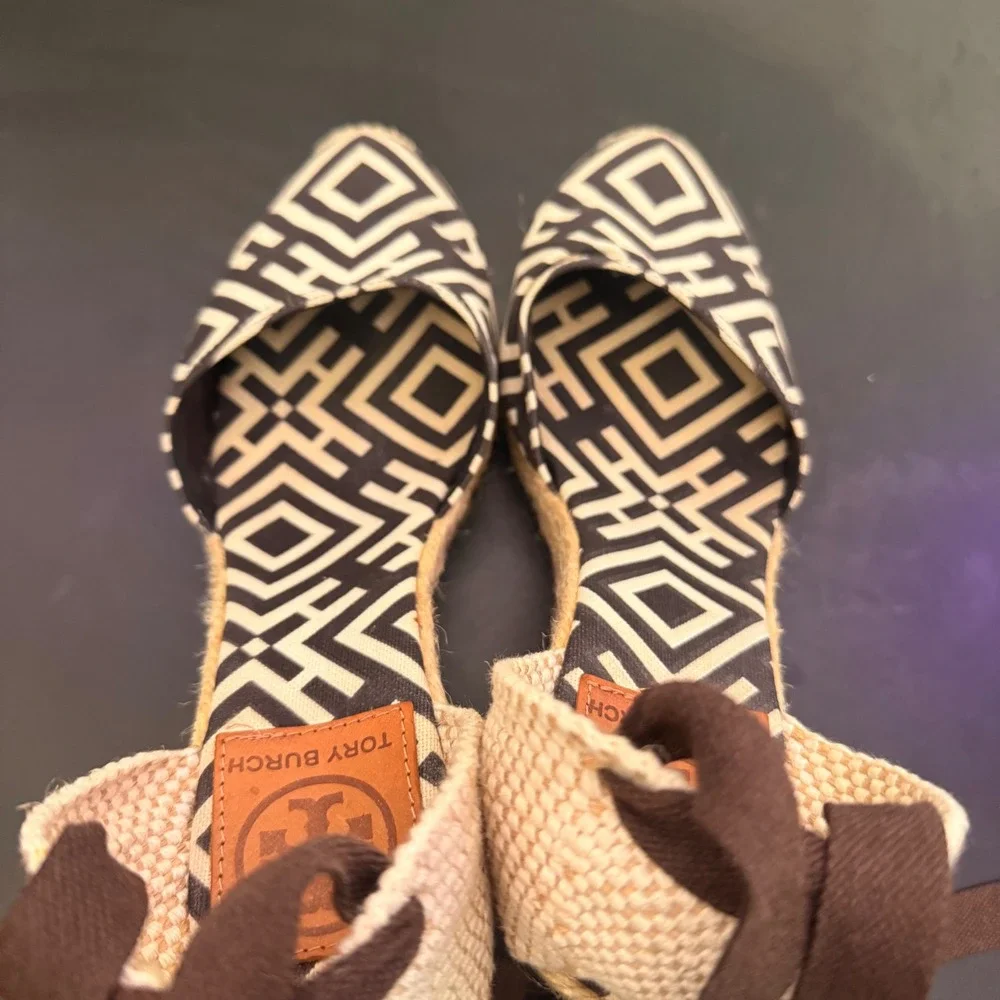 Tory Burch Wedge Espadrille Lace Up Ankle Strap 38 Geometric Canvas Resortwear